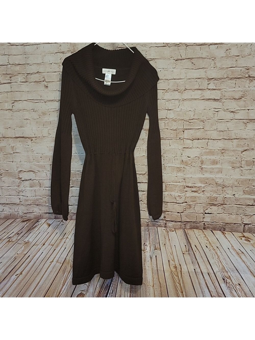 Nwt london style midi long sleeve Sweater dress medium